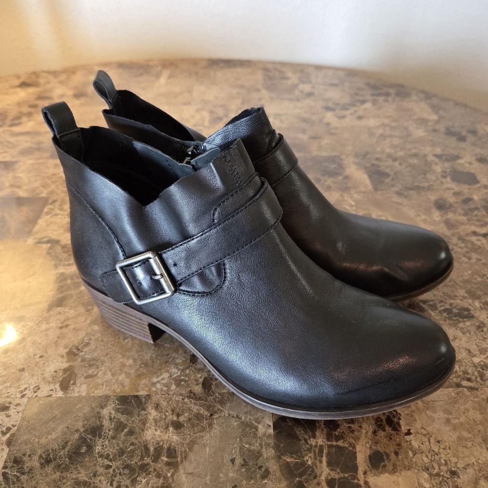 Lucky Brand sz 8M Boomer black glove nappa ankle booties boots fall casual